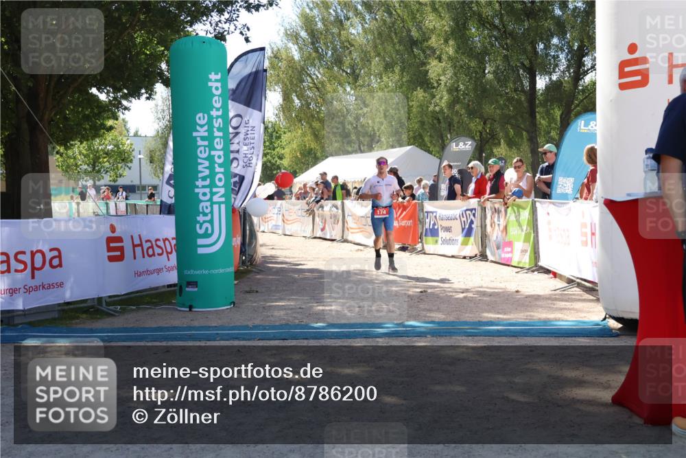 07.09.2025 - 19. Norderstedt Triathlon Zöllner http://msf.ph/oto/8786200 07.09.2025 13:24:01 Ziel 174, 274, 1234 meine-sportfotos.de