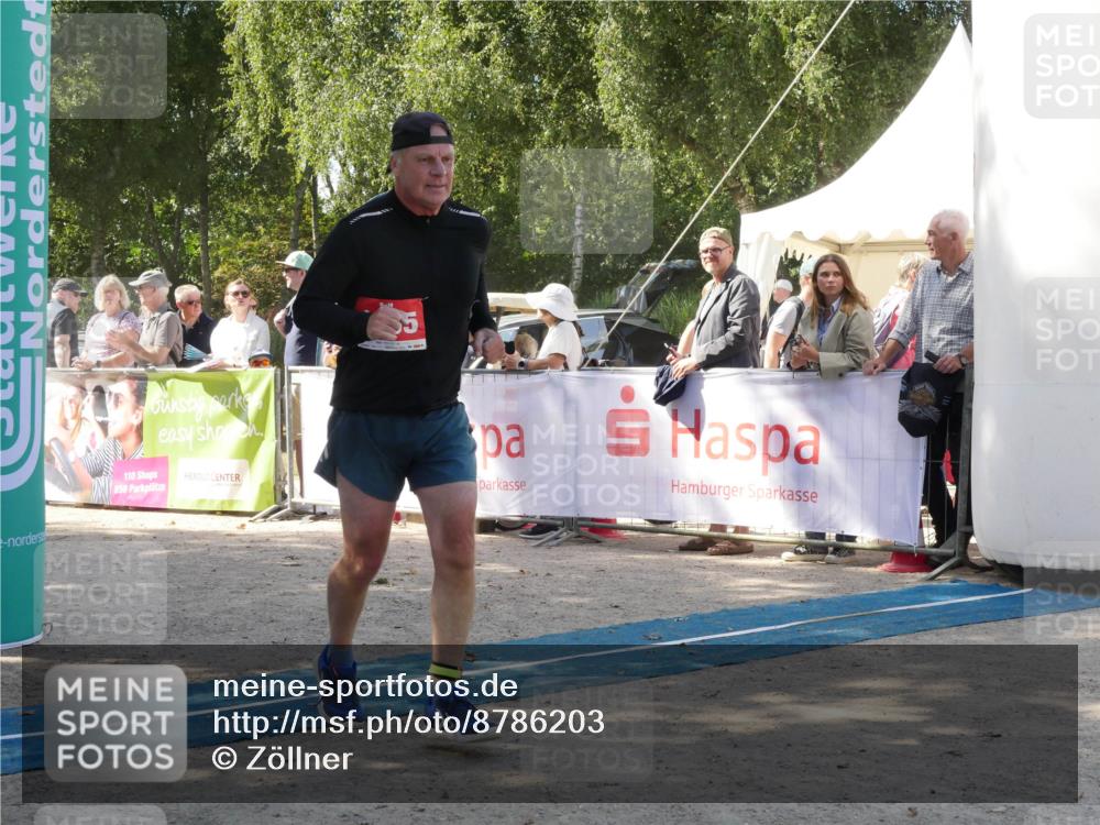 07.09.2025 - 19. Norderstedt Triathlon Zöllner http://msf.ph/oto/8786203 07.09.2025 13:00:06 Ziel 214, 776, 1255, 1343 meine-sportfotos.de