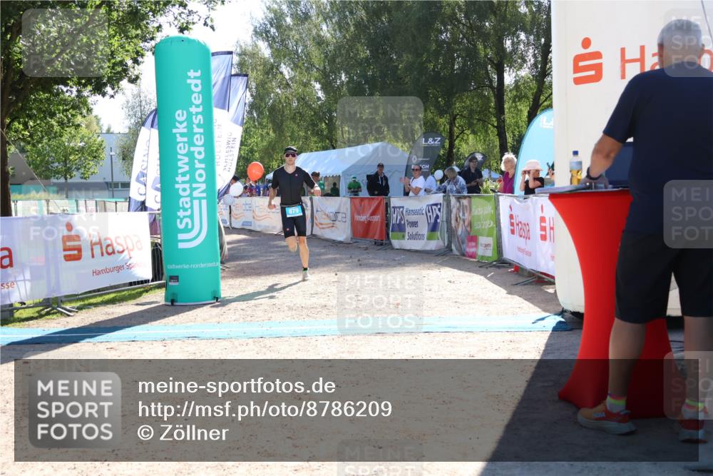 07.09.2025 - 19. Norderstedt Triathlon Zöllner http://msf.ph/oto/8786209 07.09.2025 15:39:16 Ziel 879 meine-sportfotos.de