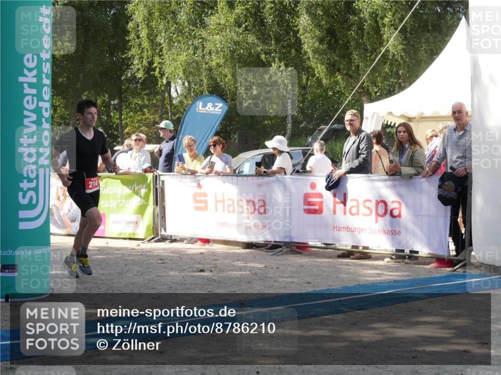 07.09.2025 - 19. Norderstedt Triathlon Zöllner http://msf.ph/oto/8786210 07.09.2025 13:00:08 Ziel 214, 776, 1255, 1343 meine-sportfotos.de
