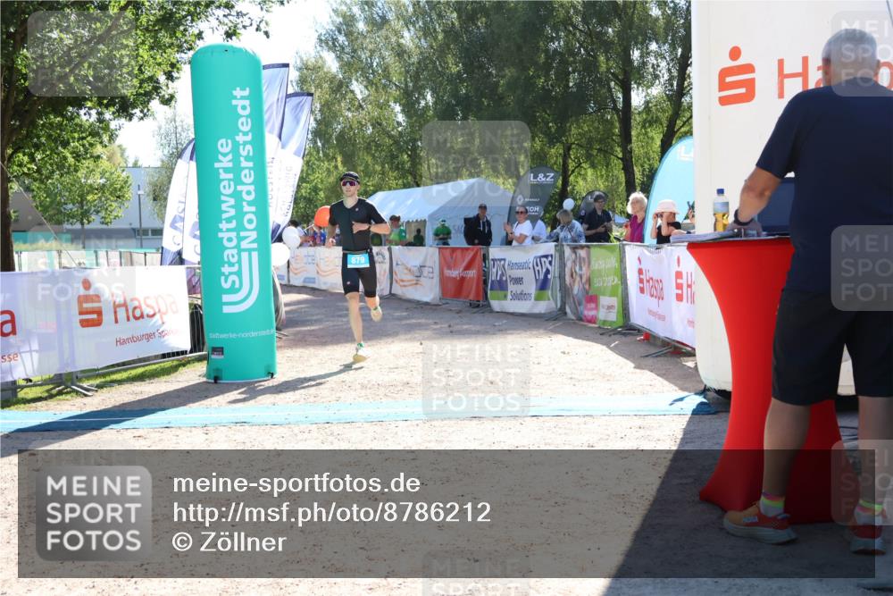 07.09.2025 - 19. Norderstedt Triathlon Zöllner http://msf.ph/oto/8786212 07.09.2025 15:39:17 Ziel 879 meine-sportfotos.de