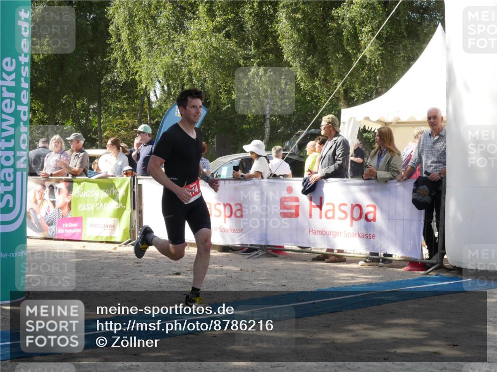 07.09.2025 - 19. Norderstedt Triathlon Zöllner http://msf.ph/oto/8786216 07.09.2025 13:00:09 Ziel 214, 776, 1255, 1343 meine-sportfotos.de
