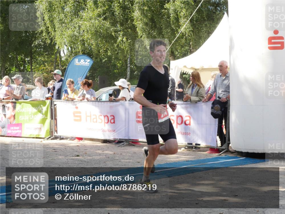 07.09.2025 - 19. Norderstedt Triathlon Zöllner http://msf.ph/oto/8786219 07.09.2025 13:00:09 Ziel 214, 776, 1255, 1343 meine-sportfotos.de