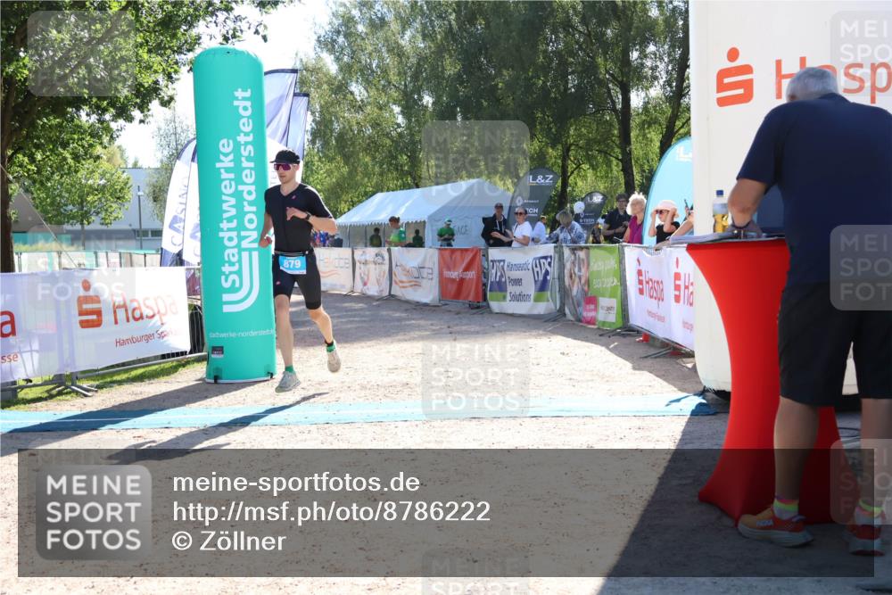 07.09.2025 - 19. Norderstedt Triathlon Zöllner http://msf.ph/oto/8786222 07.09.2025 15:39:17 Ziel 879 meine-sportfotos.de
