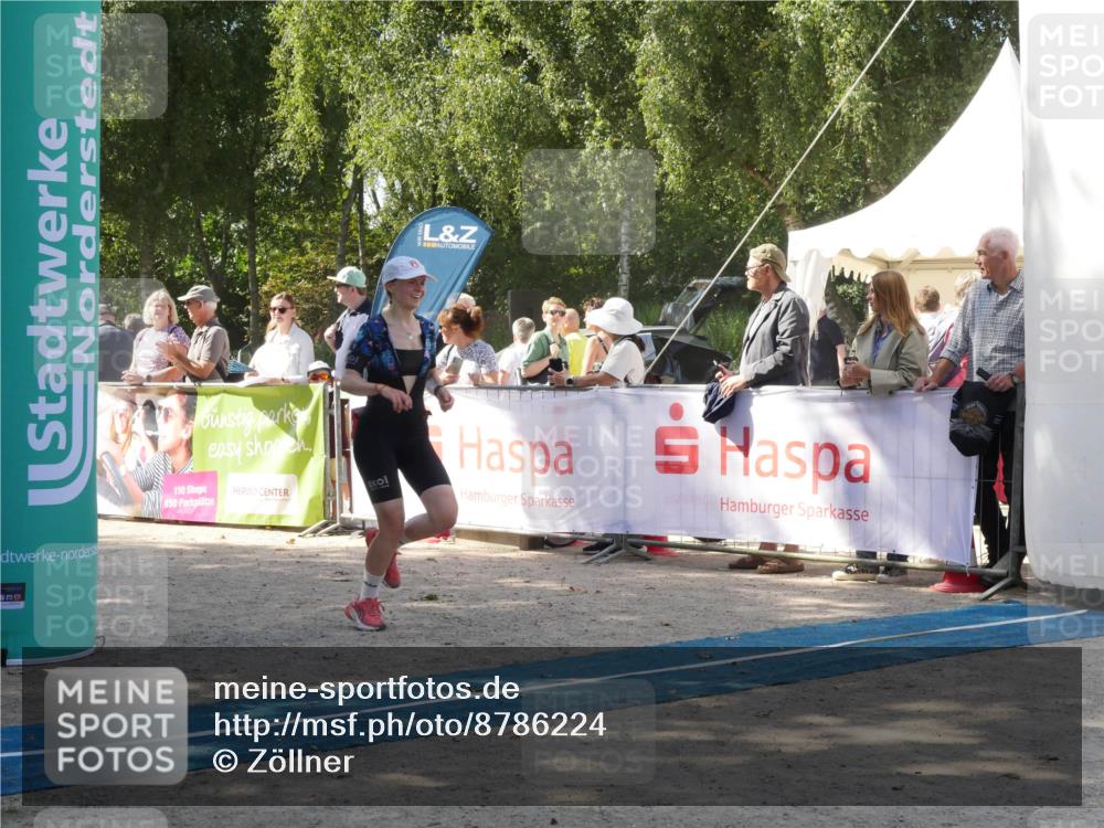 07.09.2025 - 19. Norderstedt Triathlon Zöllner http://msf.ph/oto/8786224 07.09.2025 13:00:10 Ziel 214, 776, 1255, 1327, 1343 meine-sportfotos.de