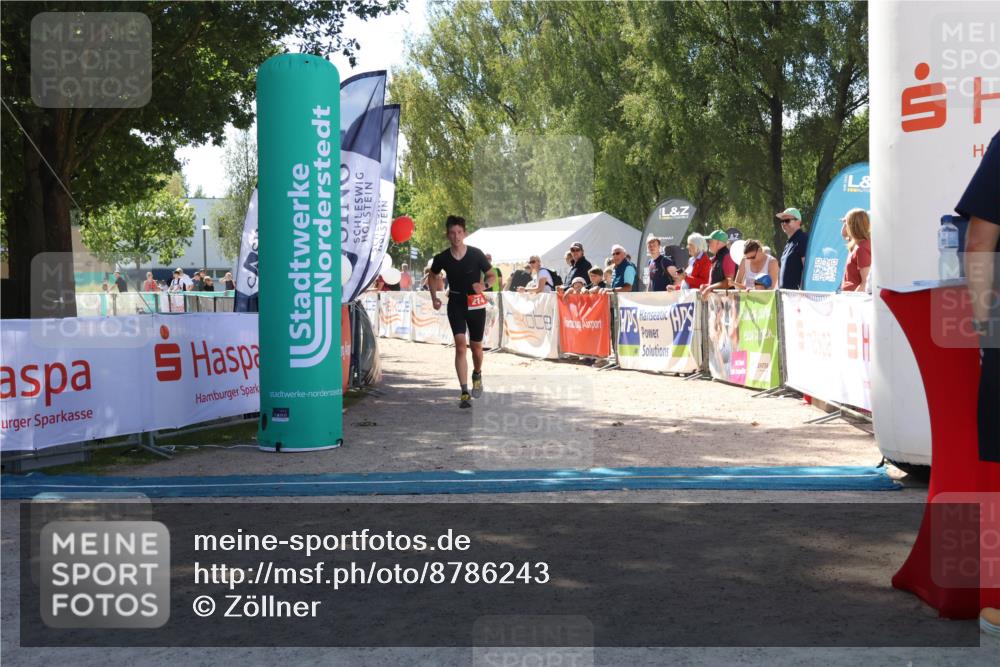 07.09.2025 - 19. Norderstedt Triathlon Zöllner http://msf.ph/oto/8786243 07.09.2025 13:24:18 Ziel  meine-sportfotos.de