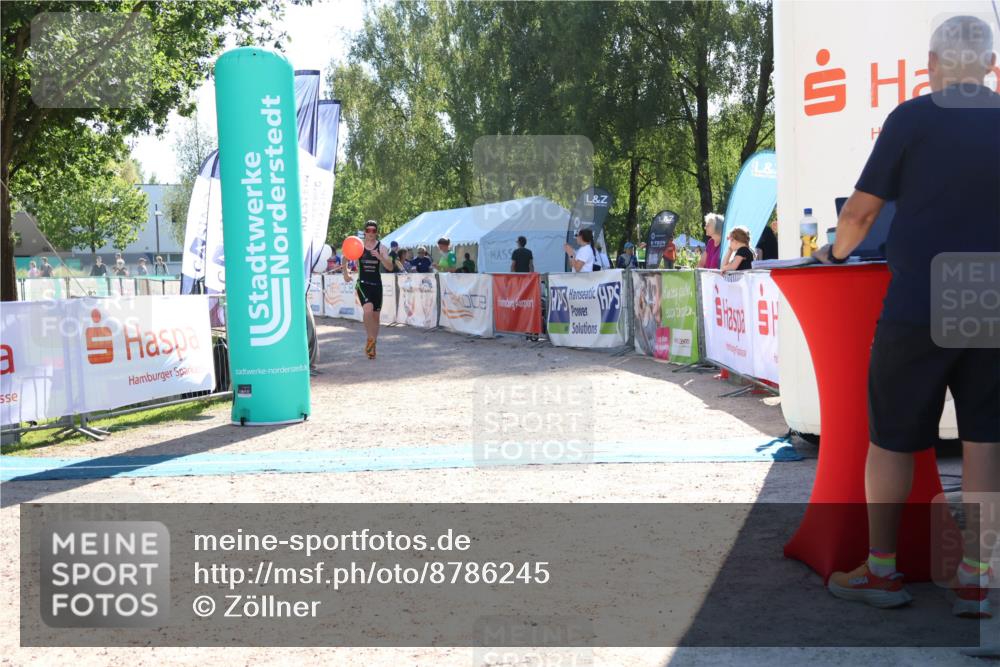 07.09.2025 - 19. Norderstedt Triathlon Zöllner http://msf.ph/oto/8786245 07.09.2025 15:39:32 Ziel 995 meine-sportfotos.de