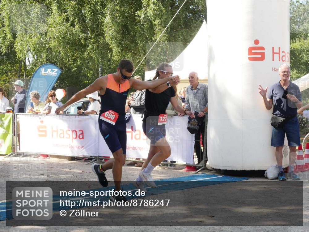 07.09.2025 - 19. Norderstedt Triathlon Zöllner http://msf.ph/oto/8786247 07.09.2025 13:00:19 Ziel 696, 1213, 1327 meine-sportfotos.de
