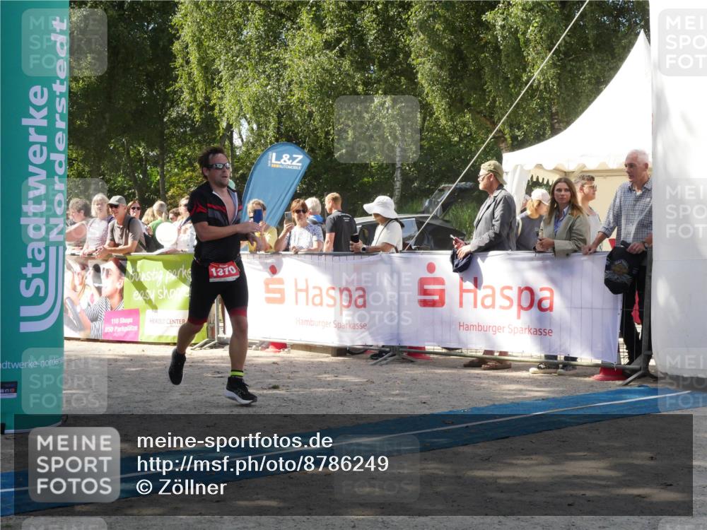 07.09.2025 - 19. Norderstedt Triathlon Zöllner http://msf.ph/oto/8786249 07.09.2025 13:00:29 Ziel 146, 830, 1370 meine-sportfotos.de