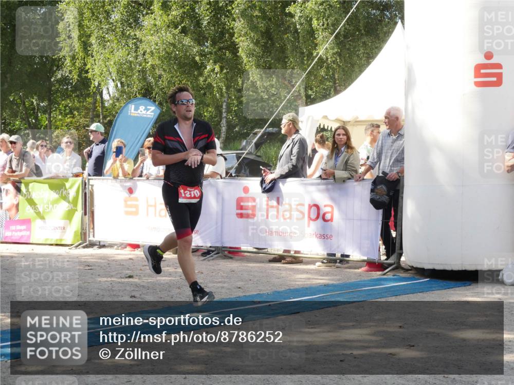 07.09.2025 - 19. Norderstedt Triathlon Zöllner http://msf.ph/oto/8786252 07.09.2025 13:00:29 Ziel 146, 830, 1370 meine-sportfotos.de