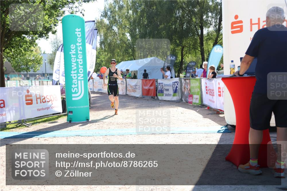 07.09.2025 - 19. Norderstedt Triathlon Zöllner http://msf.ph/oto/8786265 07.09.2025 15:39:34 Ziel 995 meine-sportfotos.de