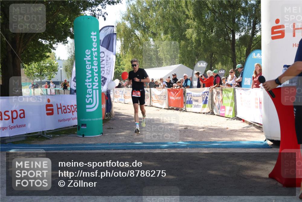 07.09.2025 - 19. Norderstedt Triathlon Zöllner http://msf.ph/oto/8786275 07.09.2025 13:24:48 Ziel 1328 meine-sportfotos.de