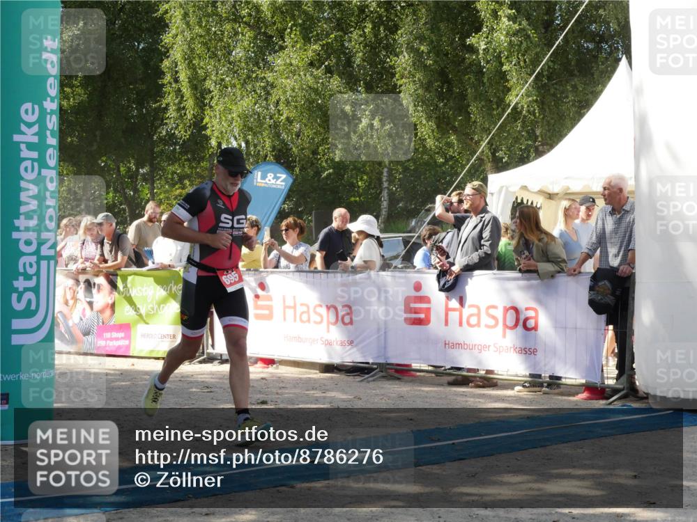 07.09.2025 - 19. Norderstedt Triathlon Zöllner http://msf.ph/oto/8786276 07.09.2025 13:00:47 Ziel 695, 1247 meine-sportfotos.de