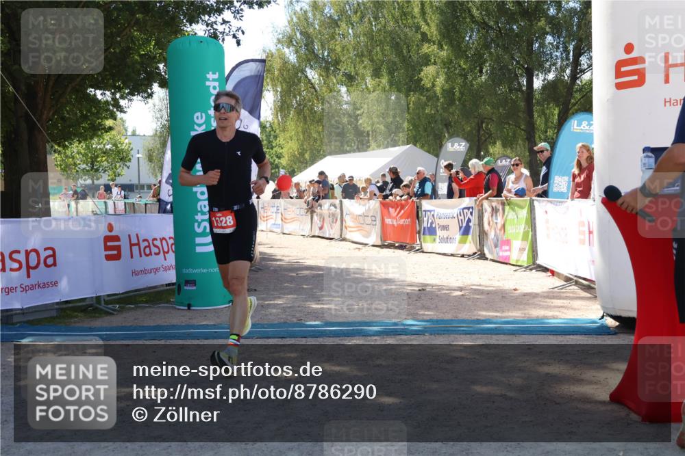 07.09.2025 - 19. Norderstedt Triathlon Zöllner http://msf.ph/oto/8786290 07.09.2025 13:24:49 Ziel 1328 meine-sportfotos.de