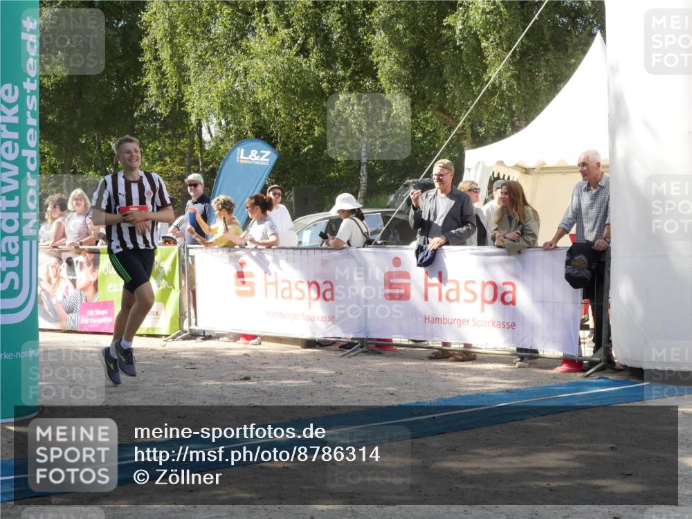 07.09.2025 - 19. Norderstedt Triathlon Zöllner http://msf.ph/oto/8786314 07.09.2025 13:01:15 Ziel 1311 meine-sportfotos.de
