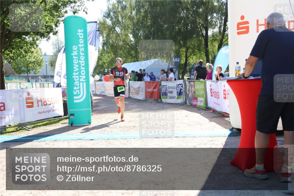 07.09.2025 - 19. Norderstedt Triathlon Zöllner http://msf.ph/oto/8786325 07.09.2025 15:39:57 Ziel 986, 1471 meine-sportfotos.de