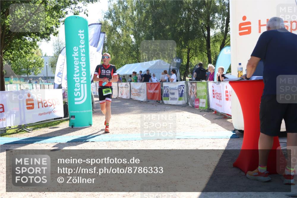 07.09.2025 - 19. Norderstedt Triathlon Zöllner http://msf.ph/oto/8786333 07.09.2025 15:39:58 Ziel 986, 1465 meine-sportfotos.de