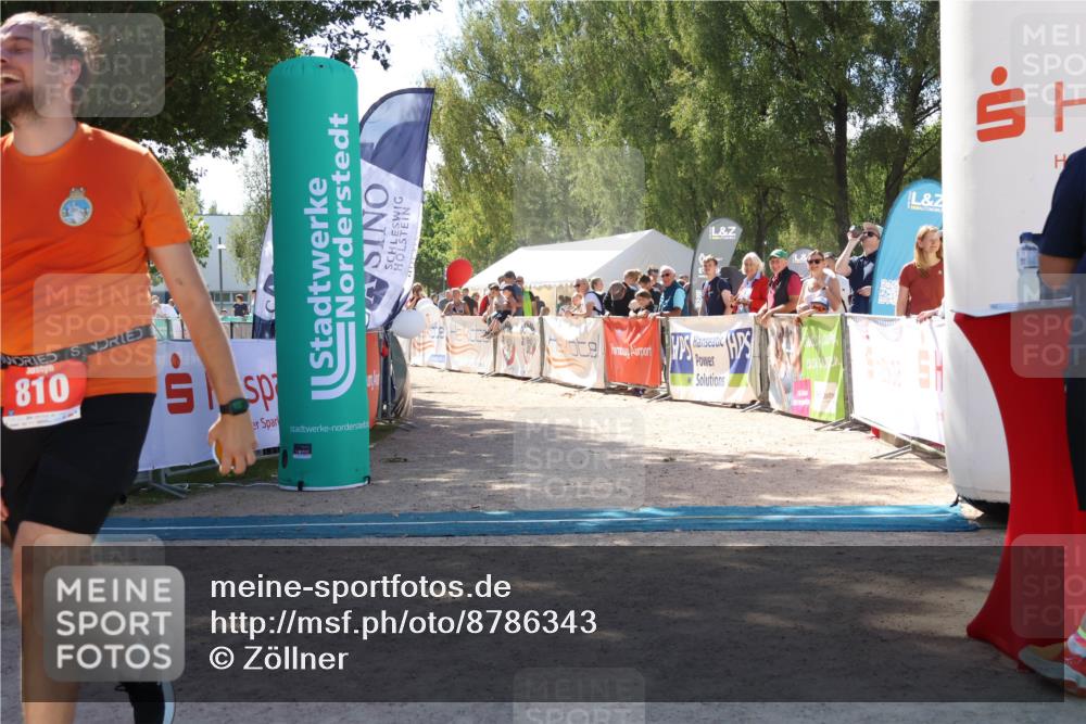07.09.2025 - 19. Norderstedt Triathlon Zöllner http://msf.ph/oto/8786343 07.09.2025 13:25:01 Ziel 725, 810, 1263 meine-sportfotos.de