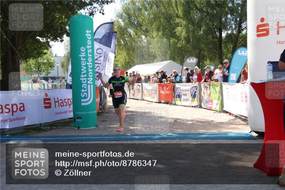 07.09.2025 - 19. Norderstedt Triathlon Zöllner http://msf.ph/oto/8786347 07.09.2025 13:25:12 Ziel 1366, 1396 meine-sportfotos.de