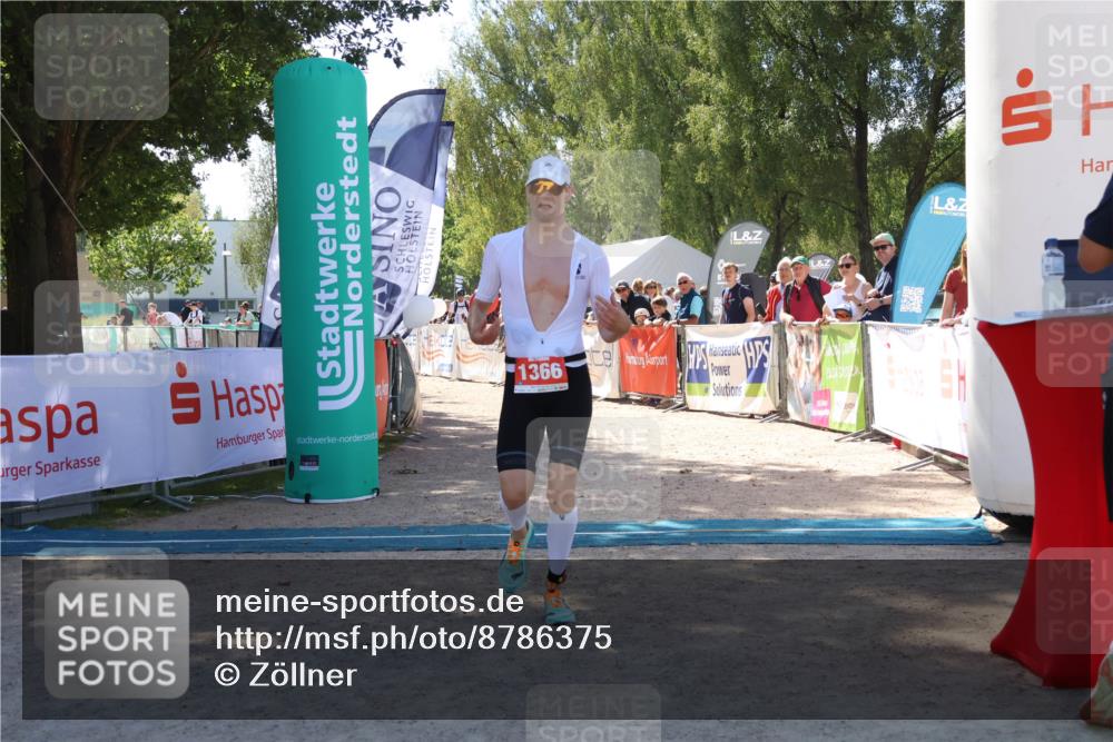 07.09.2025 - 19. Norderstedt Triathlon Zöllner http://msf.ph/oto/8786375 07.09.2025 13:25:15 Ziel 1366, 1396 meine-sportfotos.de