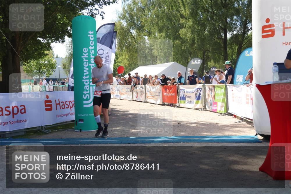07.09.2025 - 19. Norderstedt Triathlon Zöllner http://msf.ph/oto/8786441 07.09.2025 13:25:37 Ziel 1230 meine-sportfotos.de