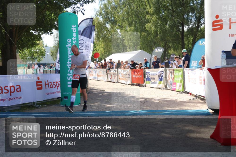 07.09.2025 - 19. Norderstedt Triathlon Zöllner http://msf.ph/oto/8786443 07.09.2025 13:25:37 Ziel 1230 meine-sportfotos.de