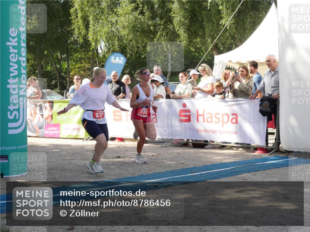 07.09.2025 - 19. Norderstedt Triathlon Zöllner http://msf.ph/oto/8786456 07.09.2025 13:03:55 Ziel 182, 207, 273, 721, 724 meine-sportfotos.de