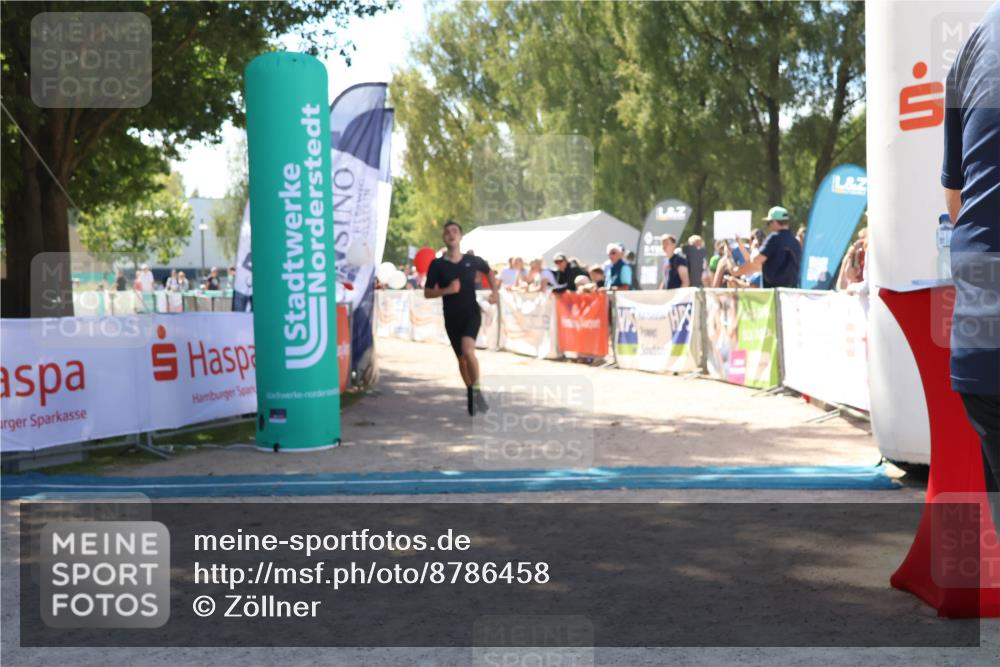 07.09.2025 - 19. Norderstedt Triathlon Zöllner http://msf.ph/oto/8786458 07.09.2025 13:25:54 Ziel 171 meine-sportfotos.de