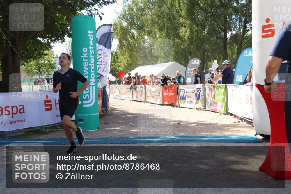 07.09.2025 - 19. Norderstedt Triathlon Zöllner http://msf.ph/oto/8786468 07.09.2025 13:25:55 Ziel 171 meine-sportfotos.de