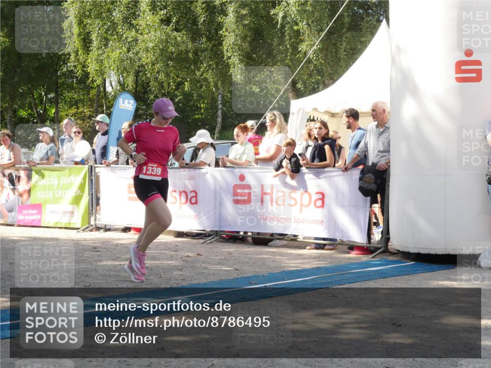 07.09.2025 - 19. Norderstedt Triathlon Zöllner http://msf.ph/oto/8786495 07.09.2025 13:04:32 Ziel 216, 1339 meine-sportfotos.de