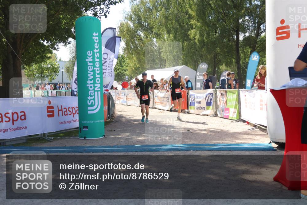 07.09.2025 - 19. Norderstedt Triathlon Zöllner http://msf.ph/oto/8786529 07.09.2025 13:26:30 Ziel 247, 847 meine-sportfotos.de