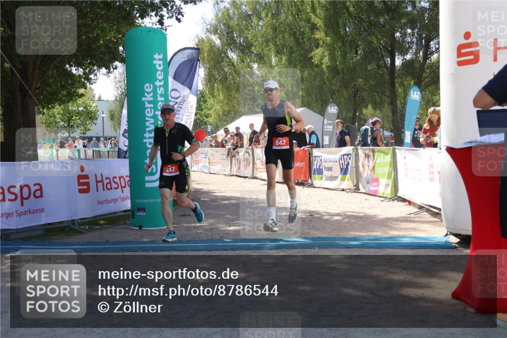 07.09.2025 - 19. Norderstedt Triathlon Zöllner http://msf.ph/oto/8786544 07.09.2025 13:26:31 Ziel 247, 847 meine-sportfotos.de