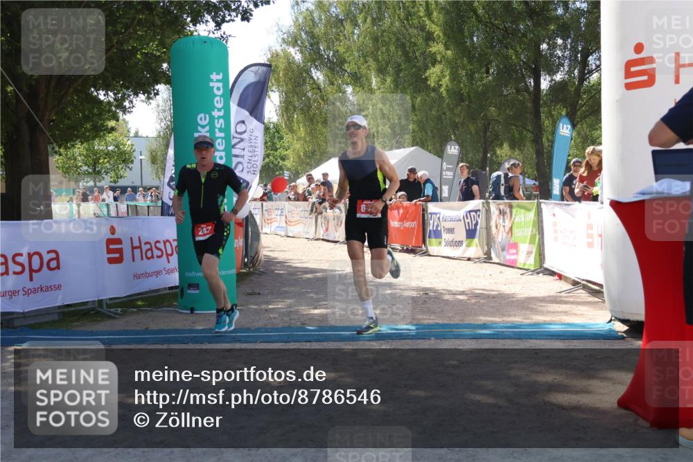 07.09.2025 - 19. Norderstedt Triathlon Zöllner http://msf.ph/oto/8786546 07.09.2025 13:26:32 Ziel 247, 847 meine-sportfotos.de