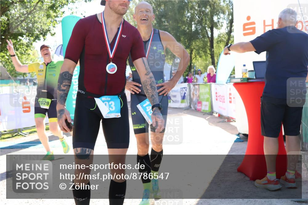 07.09.2025 - 19. Norderstedt Triathlon Zöllner http://msf.ph/oto/8786547 07.09.2025 15:41:43 Ziel 1029 meine-sportfotos.de