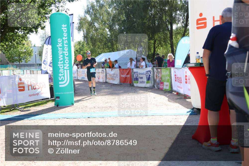 07.09.2025 - 19. Norderstedt Triathlon Zöllner http://msf.ph/oto/8786549 07.09.2025 15:41:56 Ziel 398 meine-sportfotos.de
