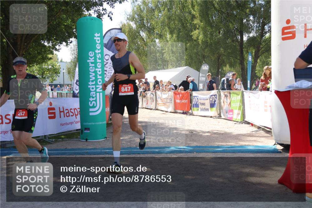 07.09.2025 - 19. Norderstedt Triathlon Zöllner http://msf.ph/oto/8786553 07.09.2025 13:26:32 Ziel 247, 847 meine-sportfotos.de