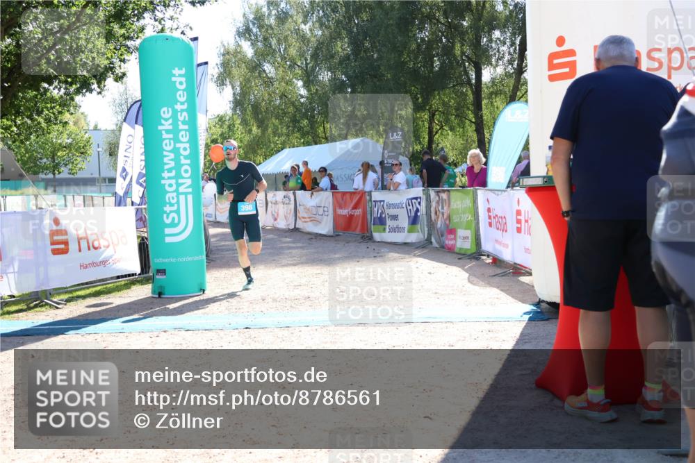 07.09.2025 - 19. Norderstedt Triathlon Zöllner http://msf.ph/oto/8786561 07.09.2025 15:41:57 Ziel 398 meine-sportfotos.de