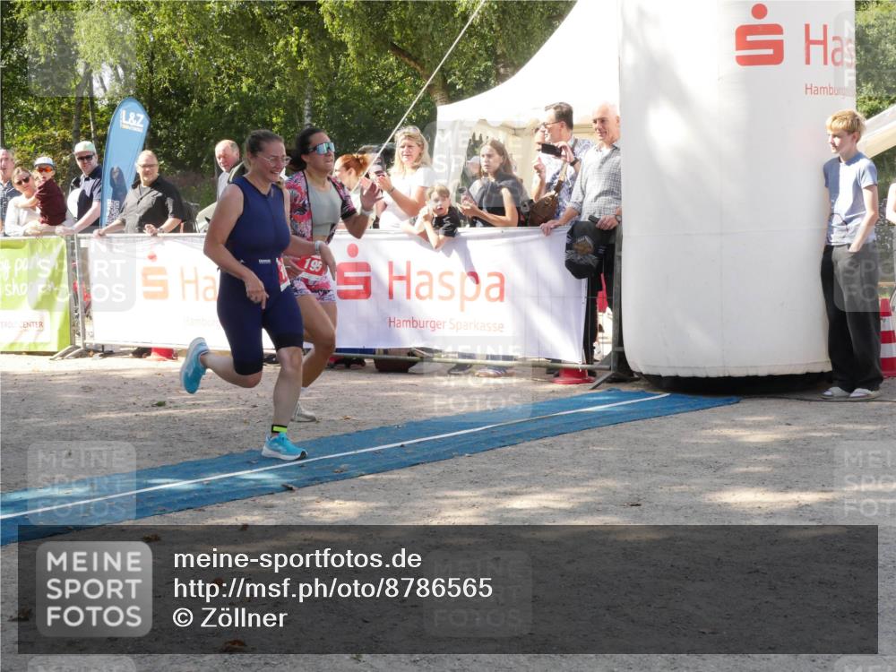 07.09.2025 - 19. Norderstedt Triathlon Zöllner http://msf.ph/oto/8786565 07.09.2025 13:05:16 Ziel 195, 1242 meine-sportfotos.de