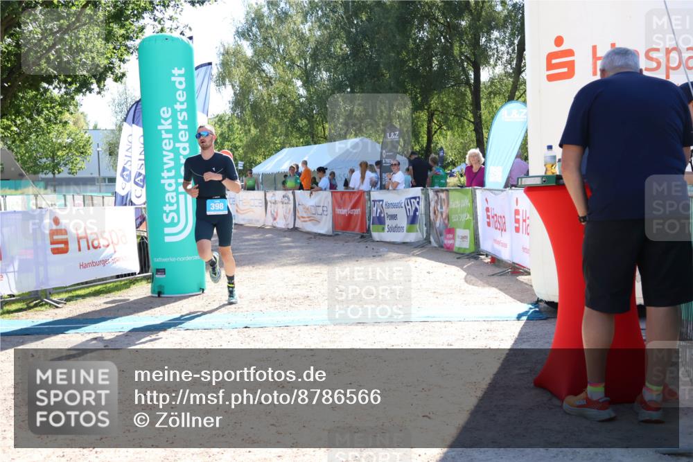 07.09.2025 - 19. Norderstedt Triathlon Zöllner http://msf.ph/oto/8786566 07.09.2025 15:41:58 Ziel 398 meine-sportfotos.de