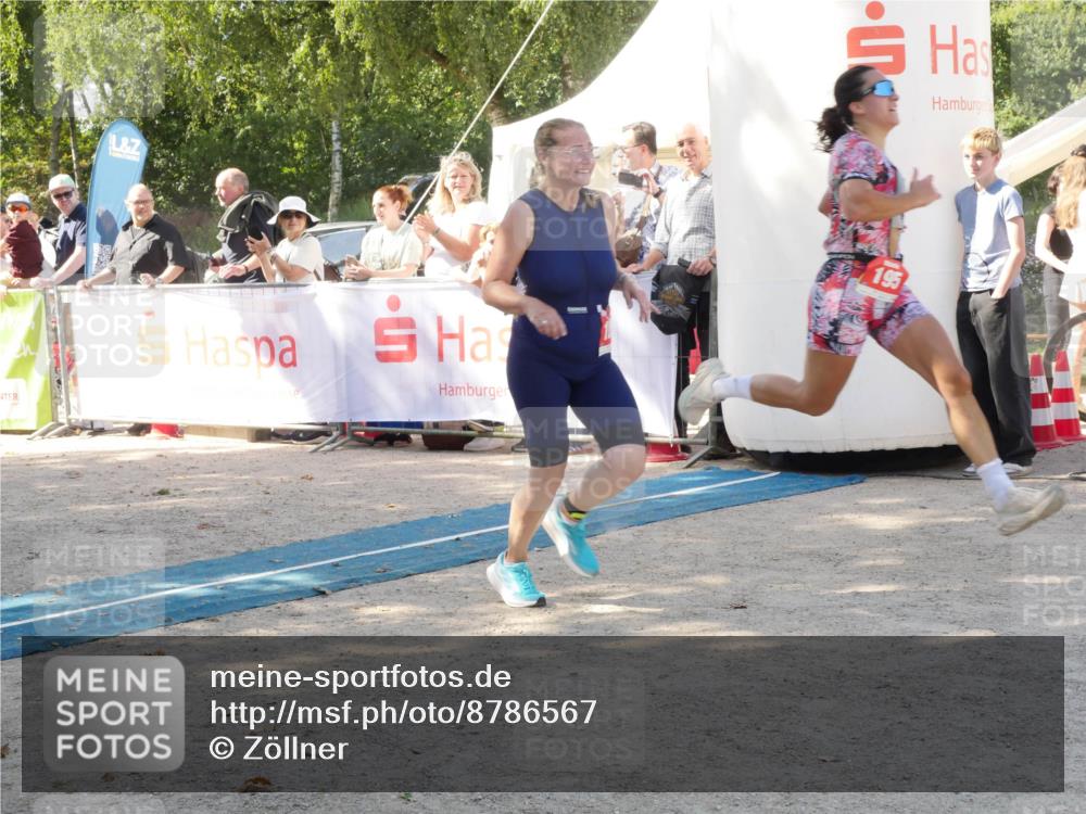 07.09.2025 - 19. Norderstedt Triathlon Zöllner http://msf.ph/oto/8786567 07.09.2025 13:05:17 Ziel 195, 1242 meine-sportfotos.de