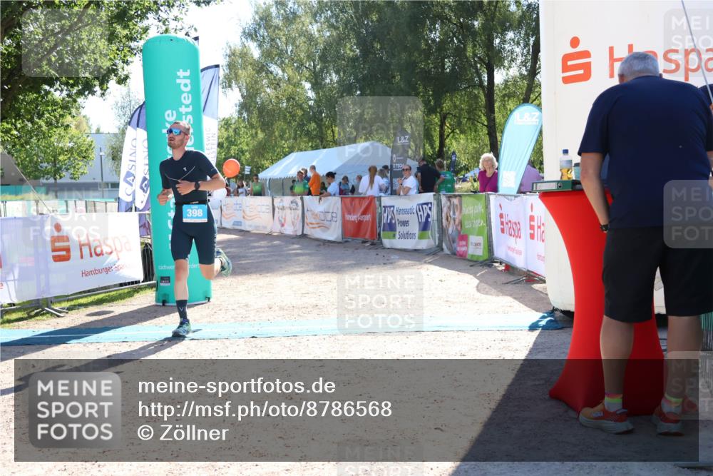 07.09.2025 - 19. Norderstedt Triathlon Zöllner http://msf.ph/oto/8786568 07.09.2025 15:41:58 Ziel 398 meine-sportfotos.de