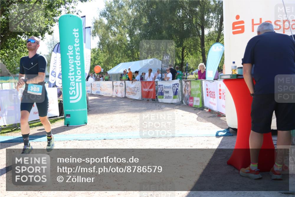 07.09.2025 - 19. Norderstedt Triathlon Zöllner http://msf.ph/oto/8786579 07.09.2025 15:41:58 Ziel 398 meine-sportfotos.de