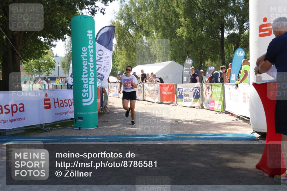 07.09.2025 - 19. Norderstedt Triathlon Zöllner http://msf.ph/oto/8786581 07.09.2025 13:26:47 Ziel 150 meine-sportfotos.de