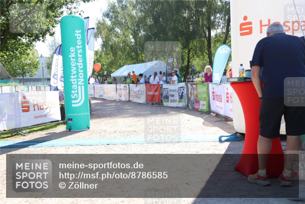 07.09.2025 - 19. Norderstedt Triathlon Zöllner http://msf.ph/oto/8786585 07.09.2025 15:41:59 Ziel 398 meine-sportfotos.de