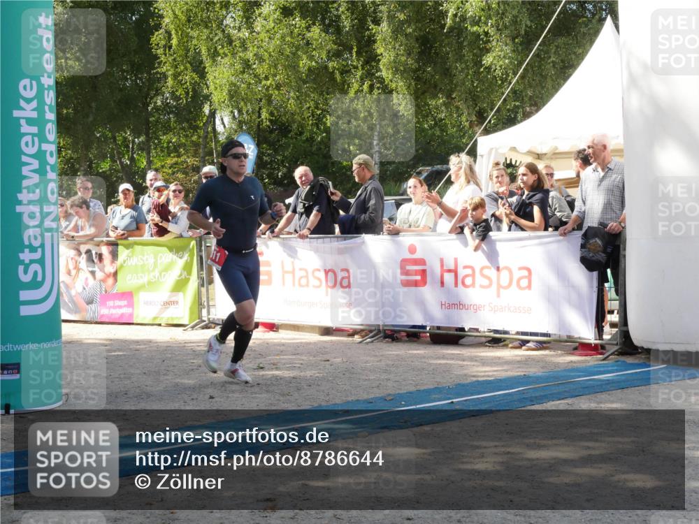 07.09.2025 - 19. Norderstedt Triathlon Zöllner http://msf.ph/oto/8786644 07.09.2025 13:06:33 Ziel 293, 811, 1260 meine-sportfotos.de