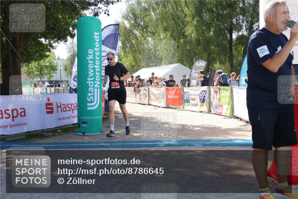 07.09.2025 - 19. Norderstedt Triathlon Zöllner http://msf.ph/oto/8786645 07.09.2025 13:27:23 Ziel 177 meine-sportfotos.de
