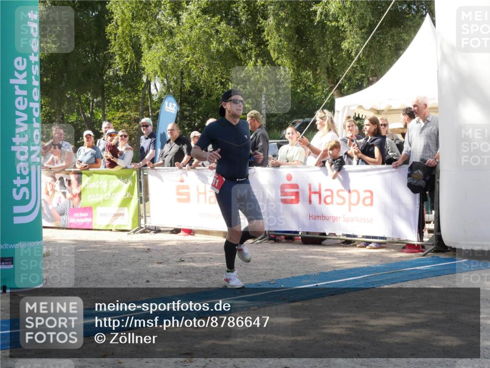 07.09.2025 - 19. Norderstedt Triathlon Zöllner http://msf.ph/oto/8786647 07.09.2025 13:06:33 Ziel 293, 811, 1260 meine-sportfotos.de