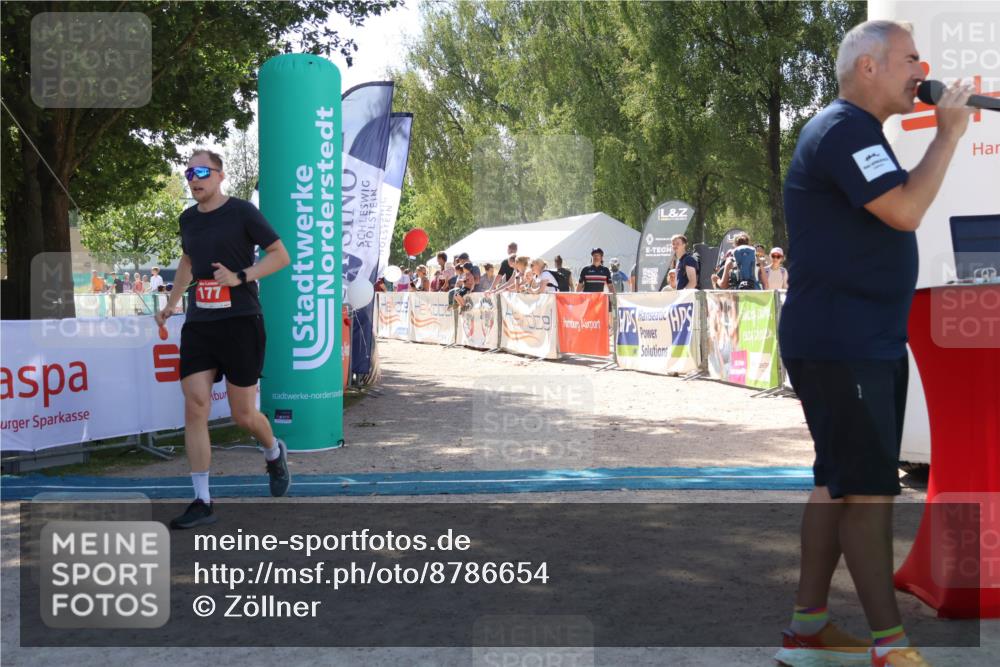 07.09.2025 - 19. Norderstedt Triathlon Zöllner http://msf.ph/oto/8786654 07.09.2025 13:27:24 Ziel 177 meine-sportfotos.de