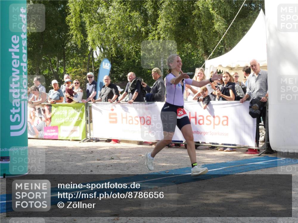 07.09.2025 - 19. Norderstedt Triathlon Zöllner http://msf.ph/oto/8786656 07.09.2025 13:06:34 Ziel 293, 811, 1260 meine-sportfotos.de