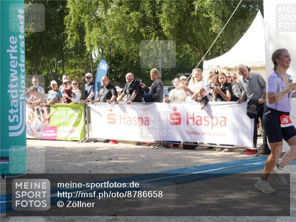 07.09.2025 - 19. Norderstedt Triathlon Zöllner http://msf.ph/oto/8786658 07.09.2025 13:06:35 Ziel 293, 811 meine-sportfotos.de